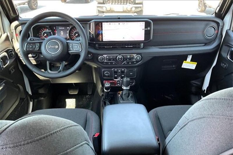 New 2025 Jeep Gladiator Rubicon 4x4Image 4