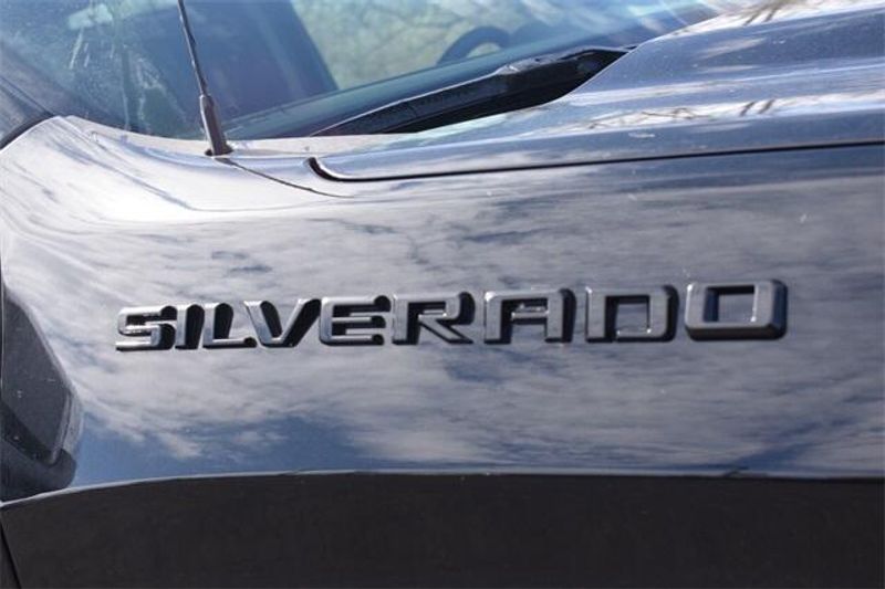 2025 Chevrolet Silverado 1500 LTZImage 12
