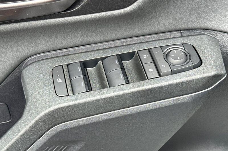 New 2026 Toyota RAV4 Plug-In Hybrid SEImage 11
