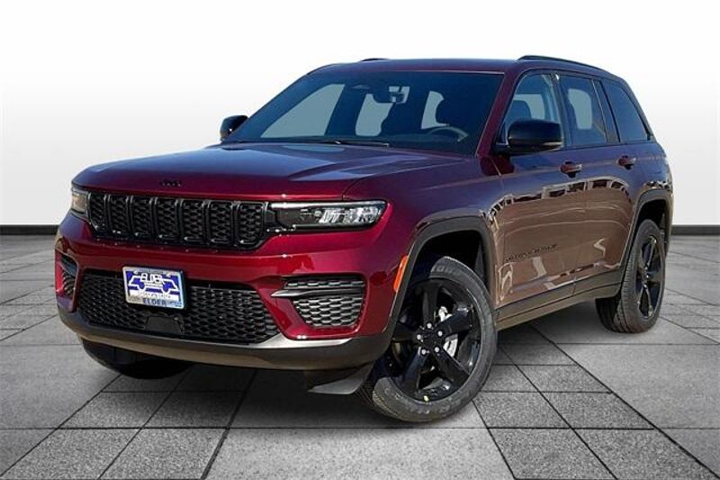 2025 Jeep Grand Cherokee Altitude X 4x4Image 2