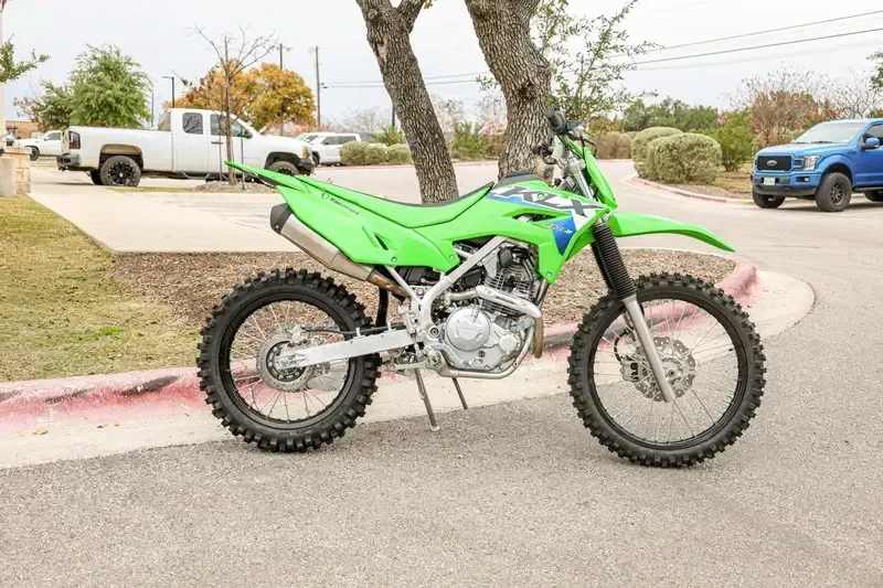 NEW 2026 KAWASAKI KLX230R S Image 4