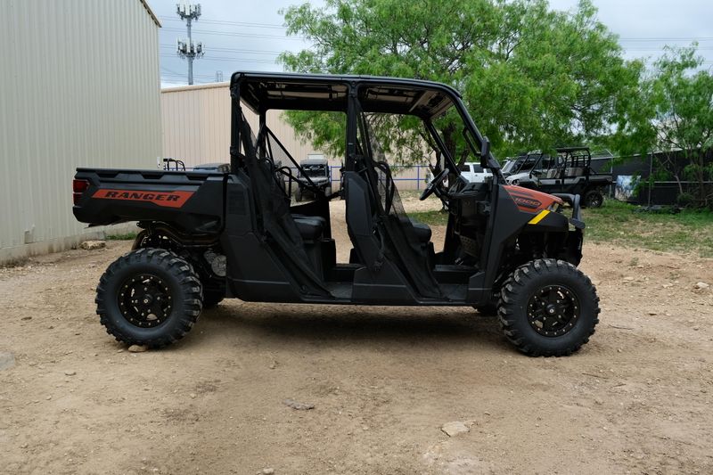 NEW 2026 POLARIS RANGER CREW 1000 PREMIUM Image 2