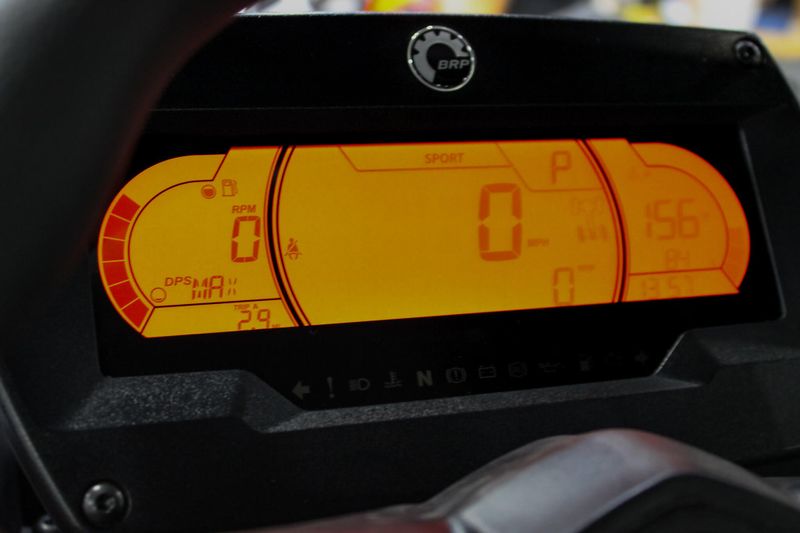 2025 Can-Am MAVERICK X3 MAX X RS TURBO RR TRIPLE BLACK Image 43