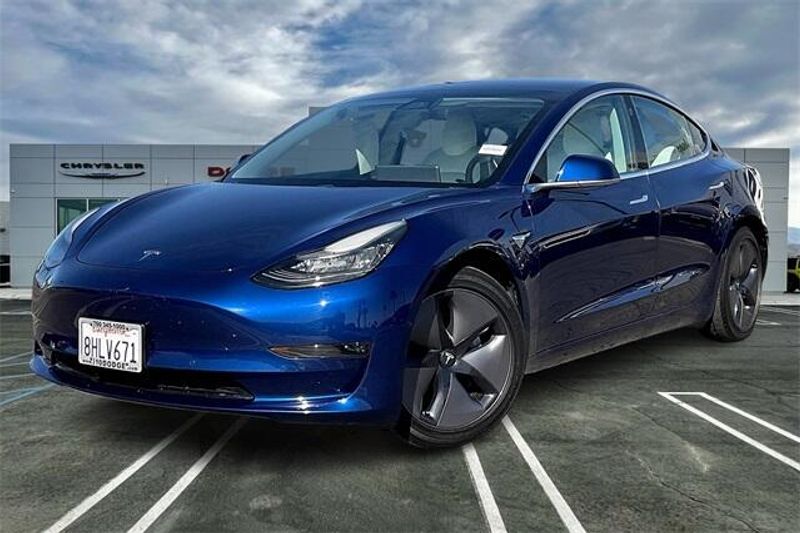 2018 Tesla Model 3 Long RangeImage 1