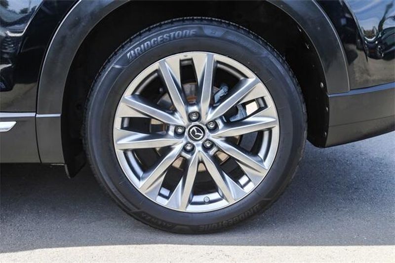 2018 Mazda CX-9 SignatureImage 12