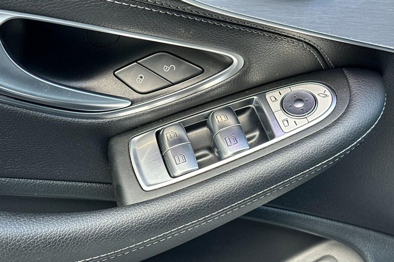 2021 Mercedes-Benz C-Class C 300Image 13