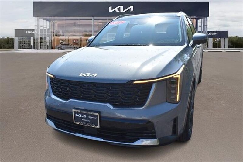 New 2025 Kia Sorento SXImage 7