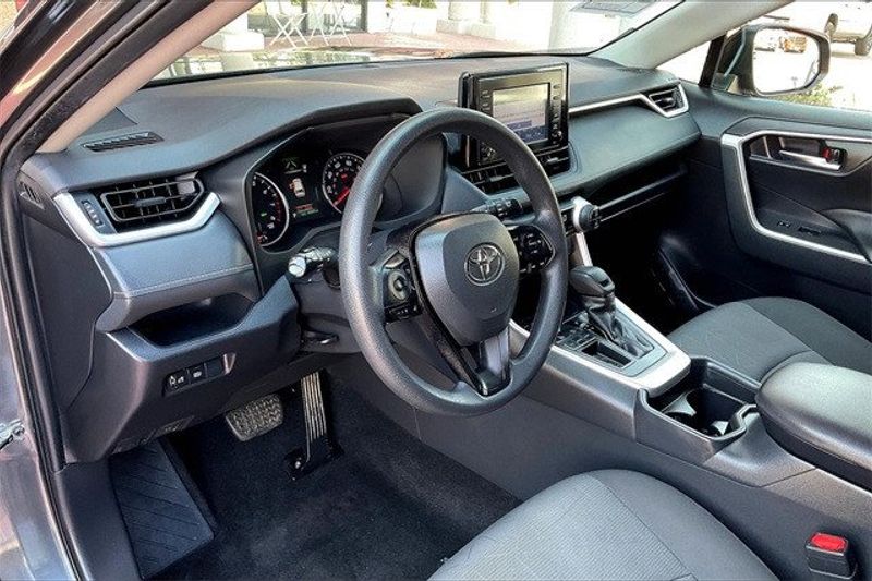 2019 Toyota RAV4 XLEImage 14