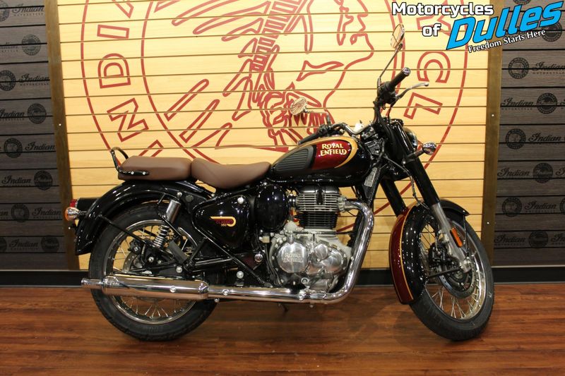 2024 Royal Enfield Classic 350 Image 1