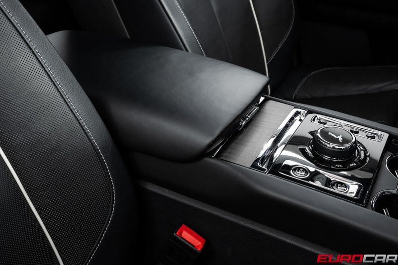 2020 Rolls-Royce Cullinan *PANORAMIC SUNROOF * IMMACULATE CONDITION*Image 30