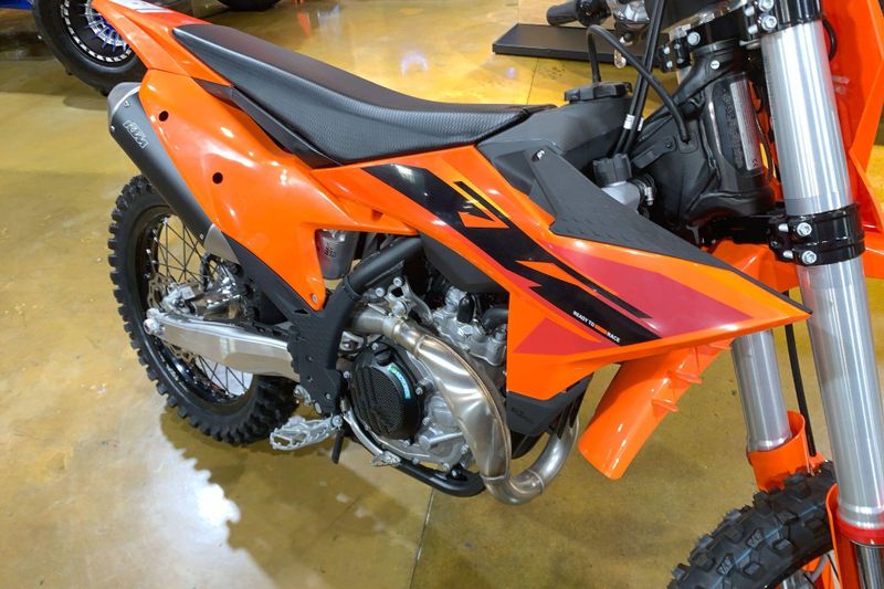 New 2025 KTM 450 SX-F Image 16