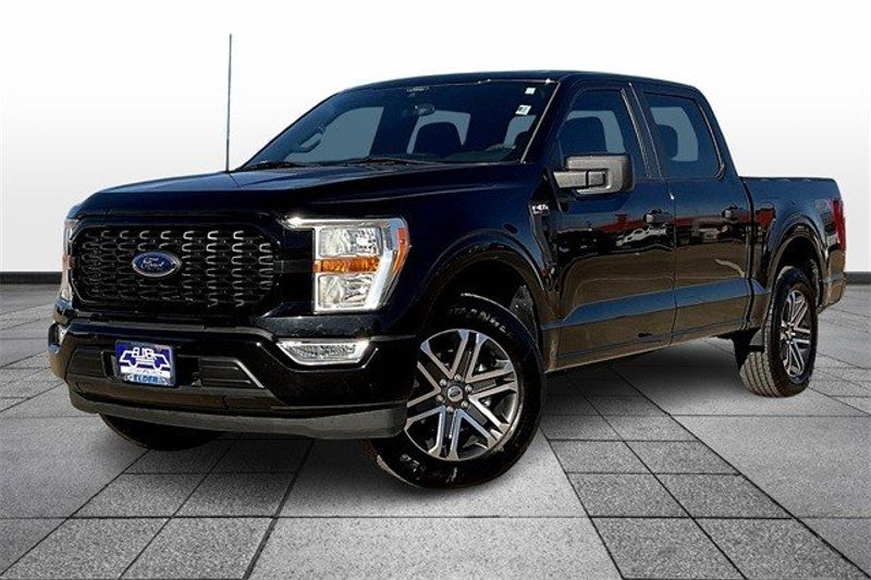 2022 Ford F-150 XLTImage 2