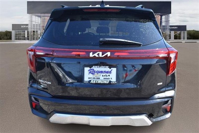 2024 Kia Seltos SXImage 4