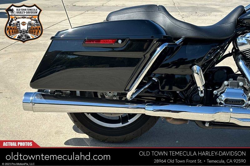 2017 Harley-Davidson Road Glide in a Black exterior color. BMW Motorcycles of Temecula – Southern California (951) 506-6903 bmwmotorcyclesoftemecula.com 