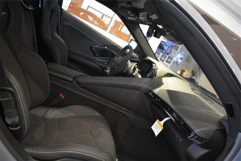 2025 Chevrolet Corvette E-RayImage 14