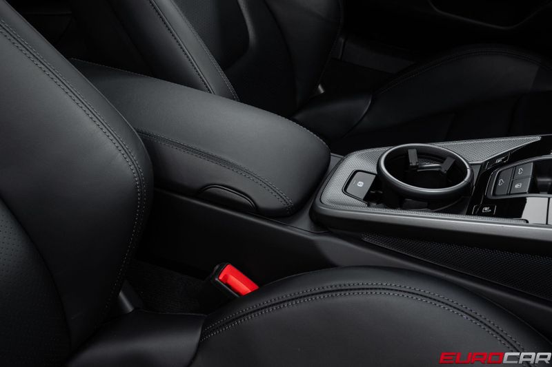 2024 Porsche 911 Carrera 4S *SPORTDESIGN PACK * SUNROOF*Image 33