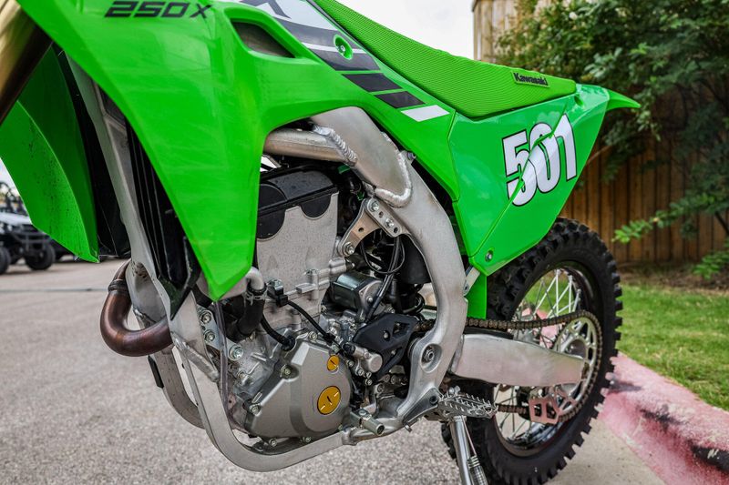 2025 Kawasaki KX 250X Image 15