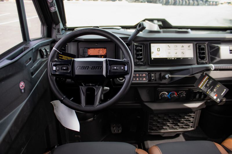 NEW 2026 CAN-AM DEFENDER MAX LONE STAR CAB HD11 Image 21