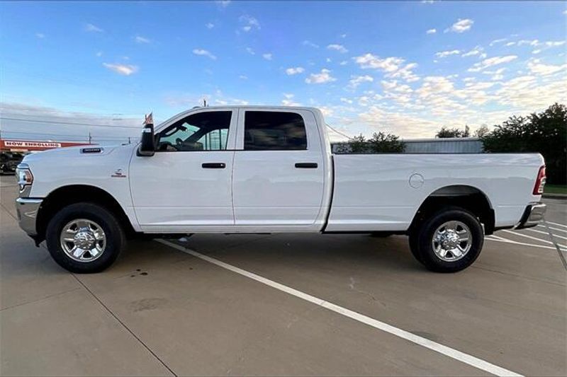 2024 RAM 3500 Tradesman Crew Cab 4x4 8