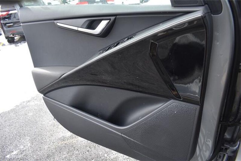 New 2025 Kia Niro EX TouringImage 33