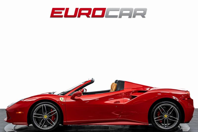 2017 Ferrari 488 Spider *CARBON INTERIOR * IMMACULATE CONDITION*Image 2