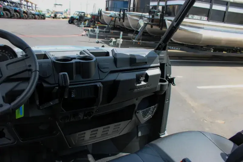 NEW 2026 POLARIS RANGER CREW XP 1000 PREMIUM Image 15