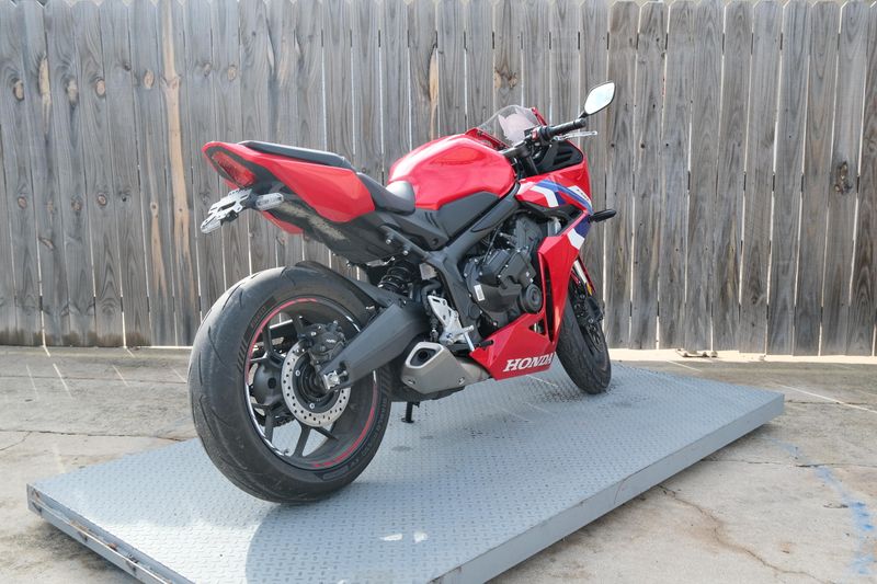 USED 2024 HONDA CBR650R ABS Image 3