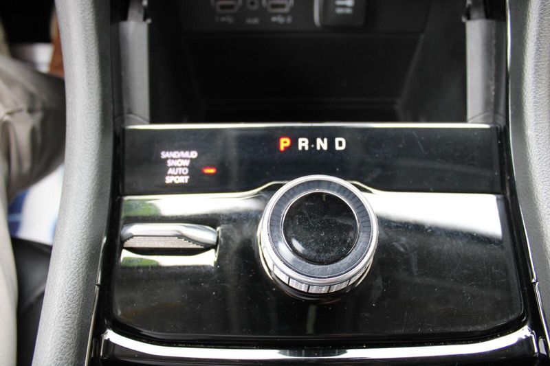 2023 Jeep Grand Cherokee L photo 21