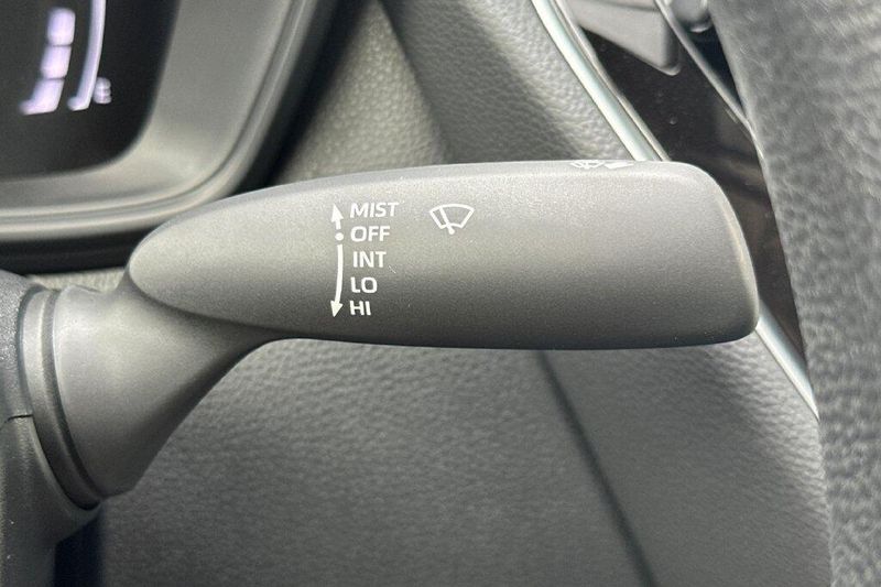 New 2027 Toyota Corolla Hybrid LEImage 31