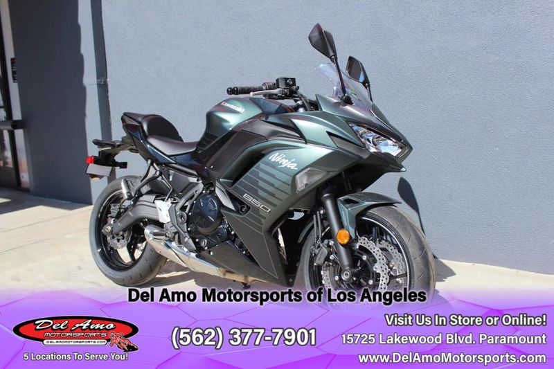 2025 Kawasaki NINJA 650 ABS Image 3