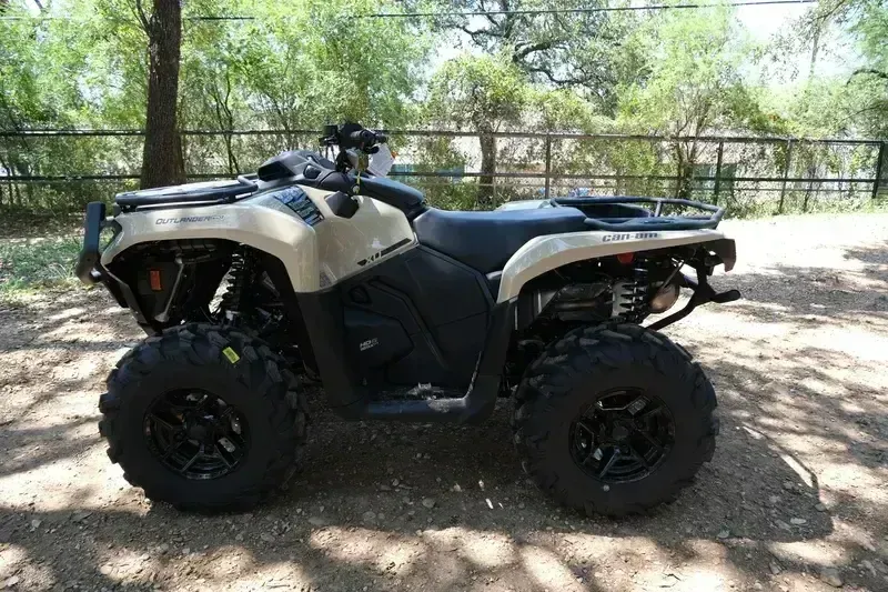 NEW 2025 CAN-AM OUTLANDER PRO HD5 Image 5
