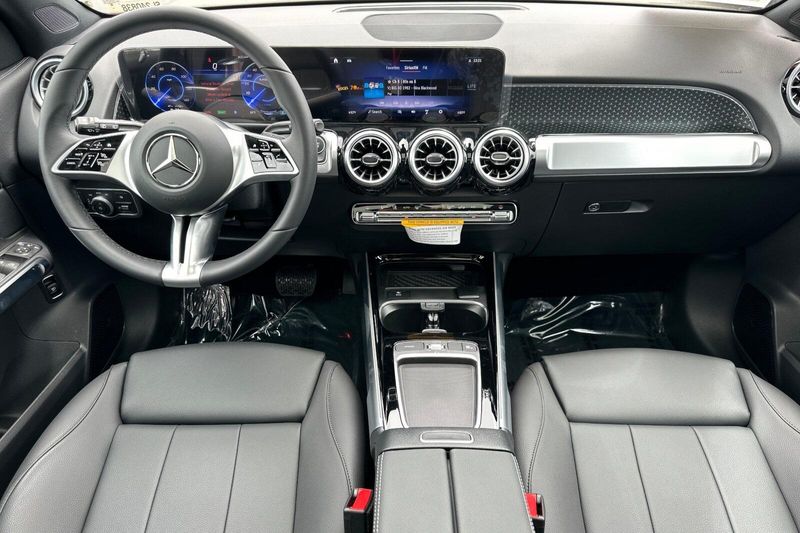 2024 Mercedes-Benz EQB 300Image 15