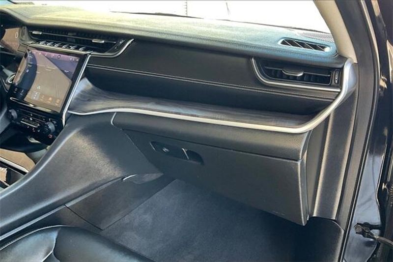 2021 Jeep Grand Cherokee L LimitedImage 16