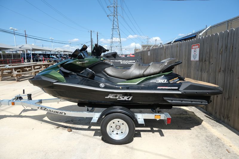 2023 Kawasaki JET SKI ULTRA 310LX GREEN Image 2