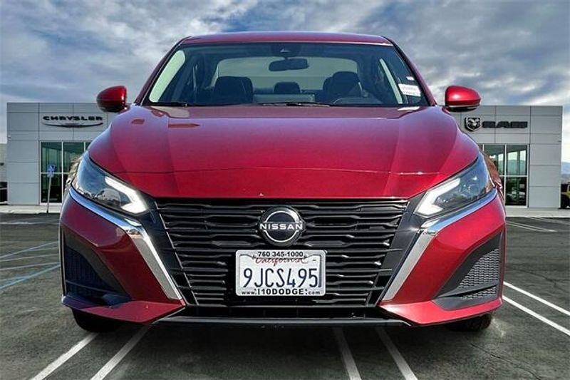 2023 Nissan Altima 2.5 SL photo 2