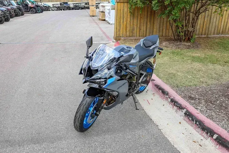 NEW 2026 KAWASAKI NINJA ZX6R Image 6