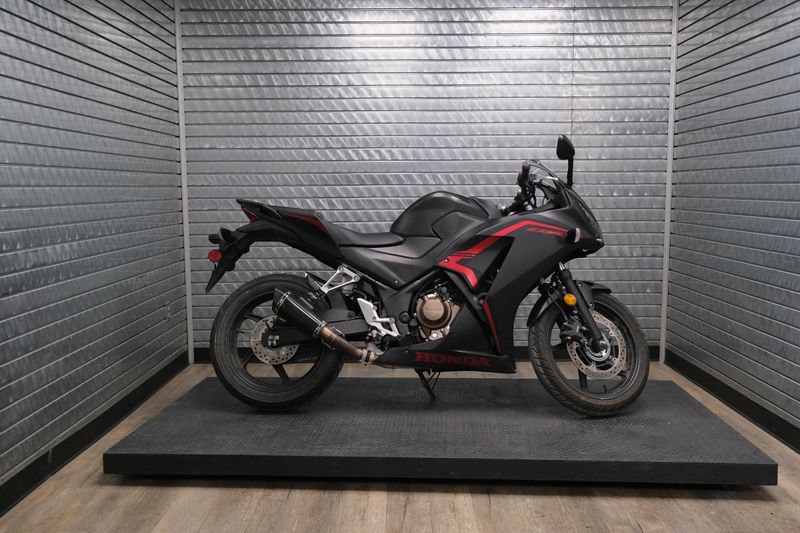 USED 2022 HONDA CBR300RA ABS Image 2