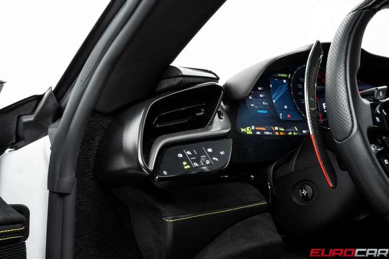 Used 2022 Ferrari SF90 Stradale *SUSPENSION LIFTER * CARBON FIBER OPTIONS*Image 32
