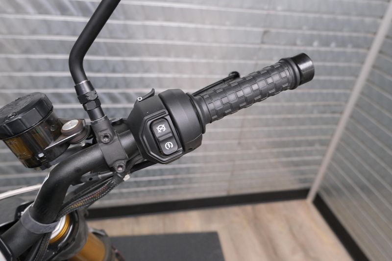 USED 2019 INDIAN MOTORCYCLE FTR 1200 S Image 20