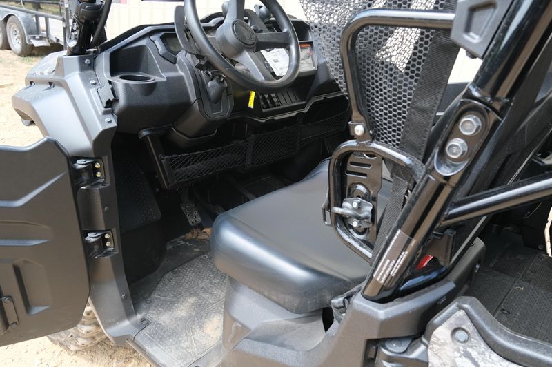 NEW 2025 HONDA PIONEER 10006 DELUXE CREW Image 20