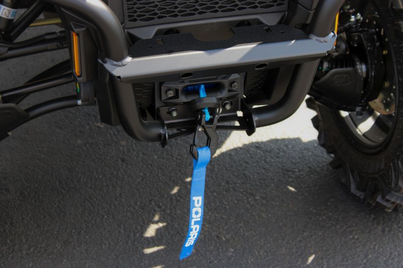 New 2025 Polaris SPORTSMAN TOURING 570 ULTIMATE GRANITE GRAY Image 9