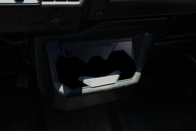 2025 Can-Am DEFENDER MAX LIMITED CAB HD10 WILDLAND CAMO Image 18