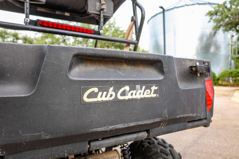 Used 2018 CUB CADET CHALLENGER 400  BLACK AND YELLOW Image 13