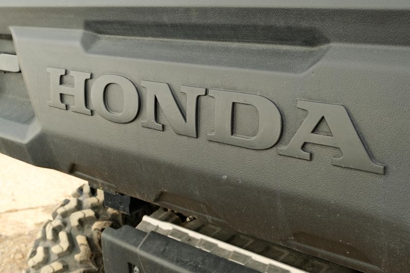 USED 2023 HONDA PIONEER 10006 CREW  DELUXE Image 22