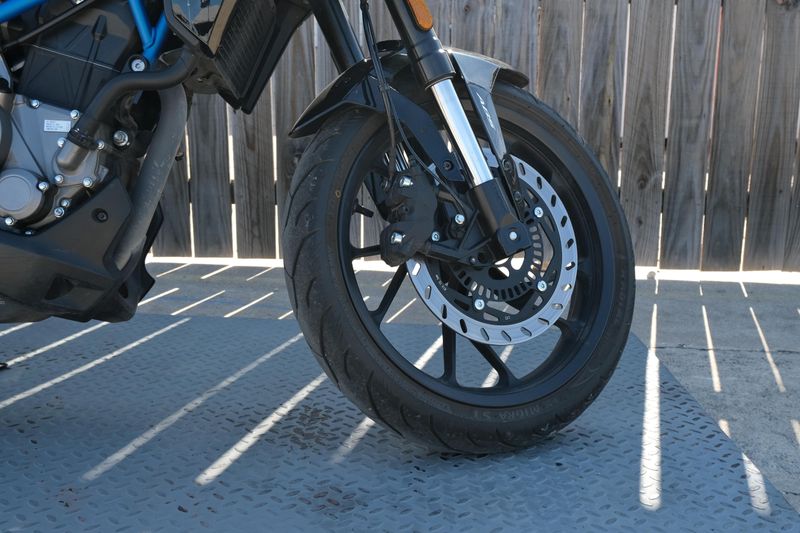 USED 2024 CFMOTO 300NK Image 13