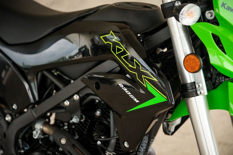2023 KAWASAKI KLX 230SM  in a GREEN exterior color. Family PowerSports (877) 886-1997 familypowersports.com 
