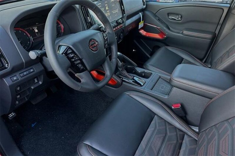 New 2025 Nissan Frontier PRO-XImage 7