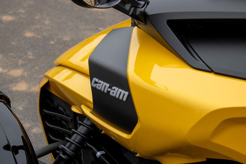 NEW 2026 CAN-AM SPYDER F3S Image 15