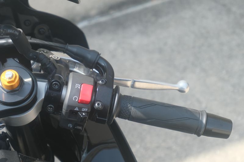 2024 Yamaha YZFR7 BLACK Image 16