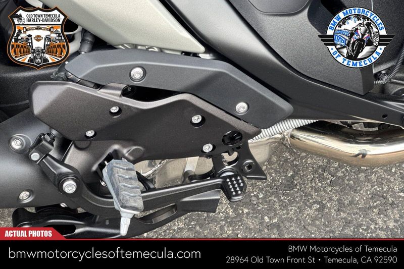 2026 BMW R 1300 RSImage 13